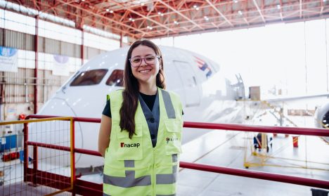 Formando el futuro de la aviación al preparar técnicos aeronáuticos en Chile