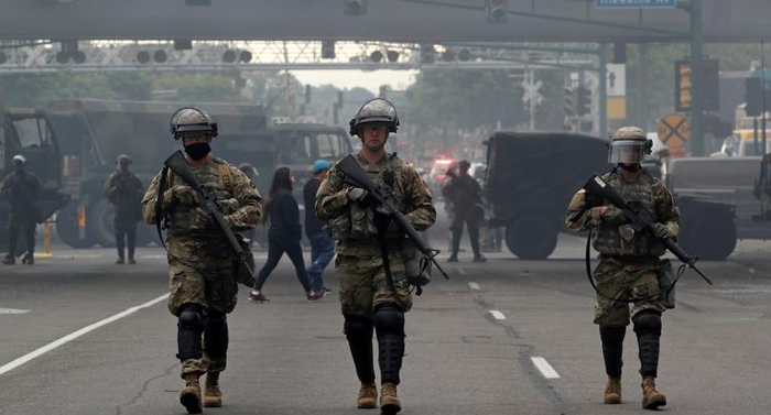 Trump no cede y planea mandar 1.500 soldados más a Minnesota