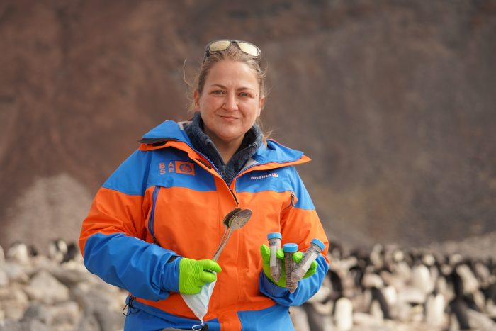 Julieta Orlando, microbióloga: "La Antártica debe entenderse como un tema estratégico para el país"