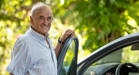 La paradoja de la renovación de licencias y el cuidado de nuestros adultos mayores