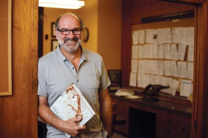 Científico argentino Luis M. Chiappe: “Chile tiene un importante patrimonio paleontológico”