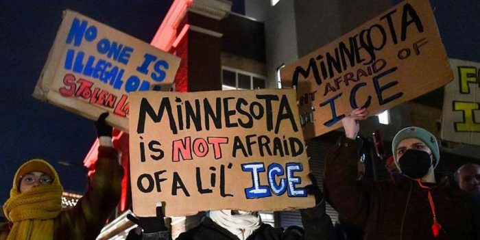 Trump amenaza con invocar Ley de Insurrección tras protestas contra ICE