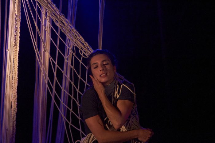 Montaje “Mujeres que tejen en el aire” en espacios de memoria