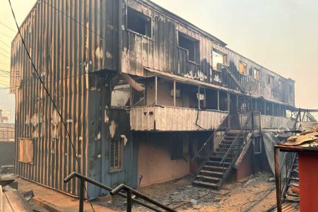 Presidente Boric viajará a zona afectada por incendios forestales