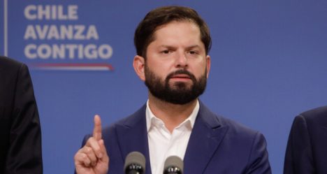 Presidente Boric: "La izquierda que solo le echa la culpa al adversario está condenada a diluirse"