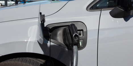 Electromovilidad acelera en Chile: ventas se duplican, pero desafío para cumplir meta 2030 sigue