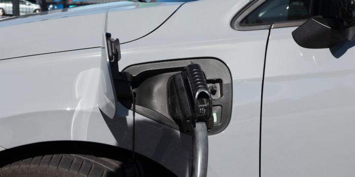 Electromovilidad acelera en Chile: ventas se duplican, pero desafío para cumplir meta 2030 sigue