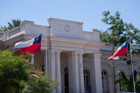 Hospital El Salvador defiende actuación clínica ante denuncia por cirugía priorizada