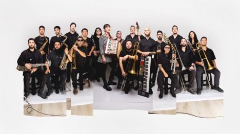 Pascuala Ilabaca & SdC Big Band en Viña del Mar