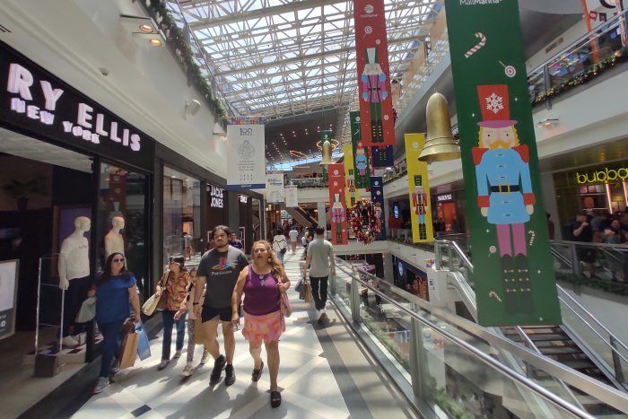 Impulsado por comercio: Imacec de diciembre crece 1,7%