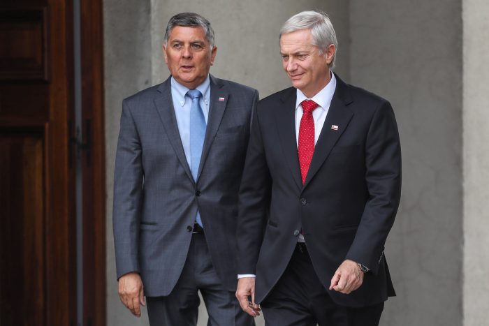 Kast pide nueva cita con Boric, mientras Alvarado acusa "falta de transparencia" por cable