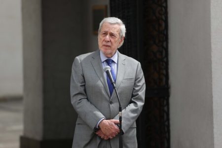 Canciller van Klaveren confirma que el Gobierno enviará ayuda humanitaria para Cuba