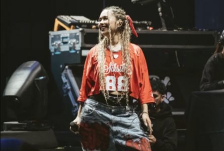 Aly Mayely: La chilena que marca la diferencia en la escena urbana por su rap terapéutico