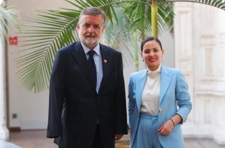 Polémica por festival "porno": "Mientras yo sea ministro, no va a financiar ese tipo de cosas"