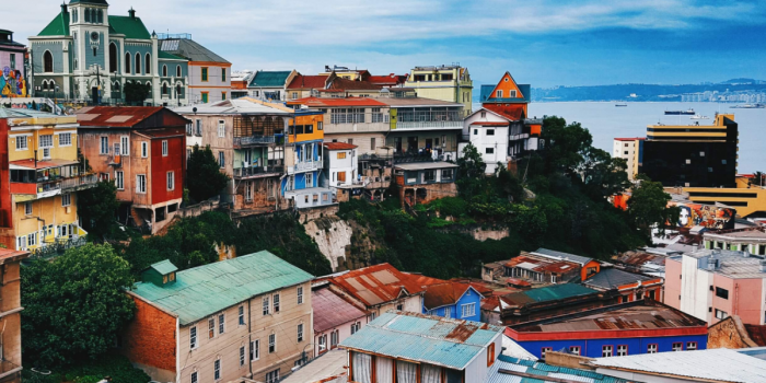 Valparaíso: entre cerros, ascensores y memoria viva, el patrimonio que mira al Pacífico