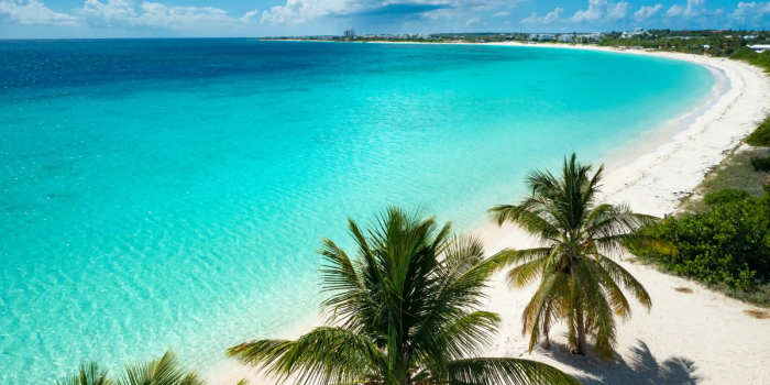 Anguilla rompe récord histórico: casi 230 mil visitantes y consolida su recuperación pospandemia