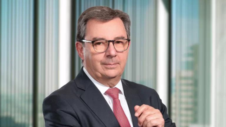 Futuro ministro de Defensa: el hombre detrás de la empresa del cable chino