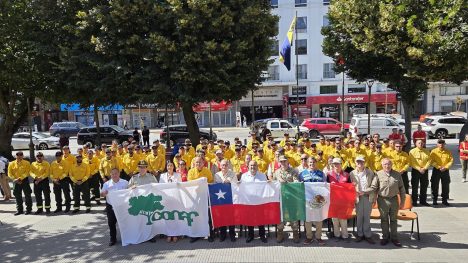 Brigadistas mexicanos vuelven a su país tras 20 días combatiendo los incendios forestales en el sur