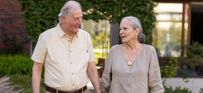 Pérdida auditiva en personas mayores: riesgos, aislamiento y cómo prevenir complicaciones