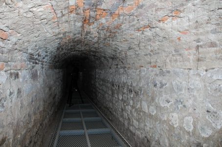 Rescatan hallazgo arqueológico en construcción de nuevo CESFAM en Santiago