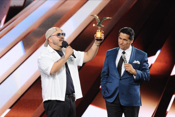 Esteban Düch alude a las deportaciones de Kast en Viña 26: “Menos mal me alcancé a presentar aquí”