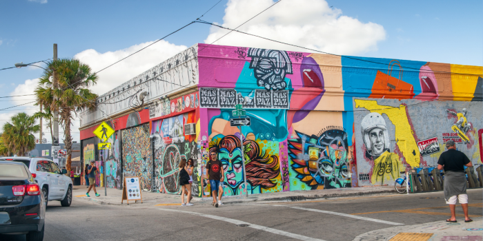 Wynwood, el barrio que convirtió el arte callejero en motor cultural e inmobiliario de Miami