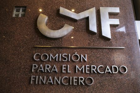 Comienza a regir normativa de la CMF que exige seguros contra incendios en condominio