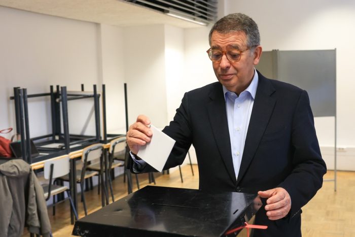 Candidato socialdemócrata derrota a la ultraderecha en segunda vuelta presidencial en Portugal