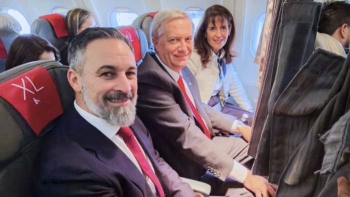 J.A. Kast se reconecta con la derecha dura en su gira europea