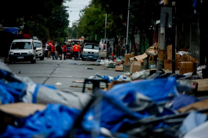 Despliegan nuevo operativo en Meiggs y levantan rejas para frenar comercio ilegal