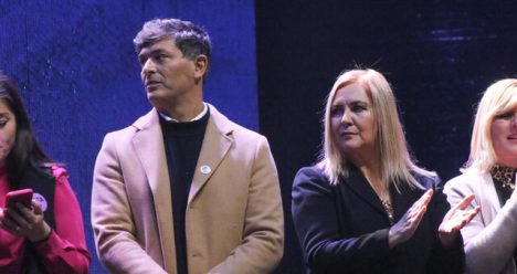 Parisi inicia el divorcio político con la derecha más dura