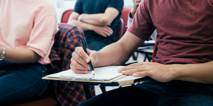 Lo que la evidencia sí dice sobre el CAE y las deudas estudiantiles