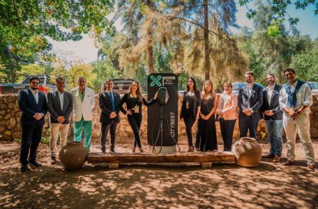 Electromovilidad llega al enoturismo: inauguran HUB de carga eléctrica en Hacienda Los Lingues