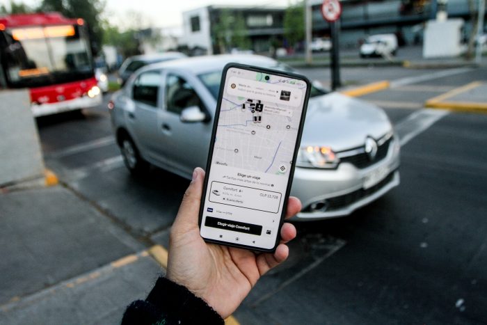 Gobierno posterga reglamento de Ley Uber: quedará para la próxima administración