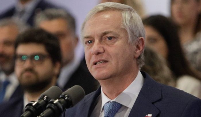 Pugilato en La Moneda: ¿falta de oficio o cambio estratégico de Kast?