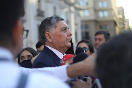 Alvarado respalda a Quiroz y descarta hablar de "quiebra” del Estado tras polémica publicación