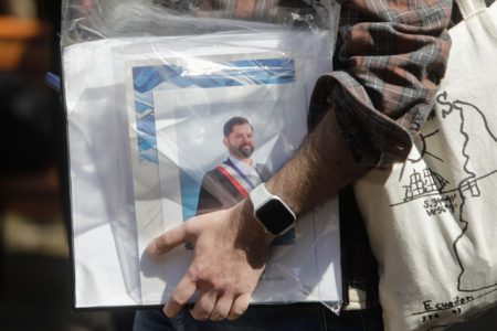 Oposición en las cuerdas, sin entrenador y a punto del nocaut