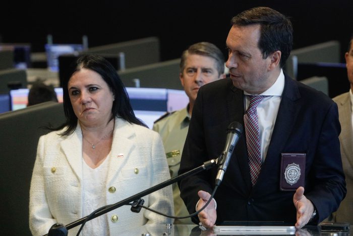 Contraloría revisará legalidad de oficio de Steinert a director de la PDI