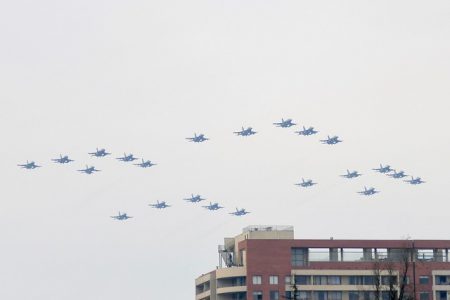 ¿Te asustó el ruido? FACH explica sobrevuelo y fuerte sonido en distintos sectores de Santiago