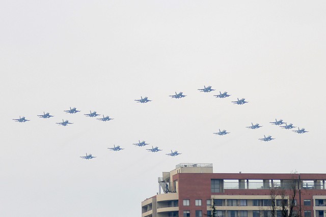 ¿Te asustó el ruido? FACH explica sobrevuelo y fuerte sonido en distintos sectores de Santiago