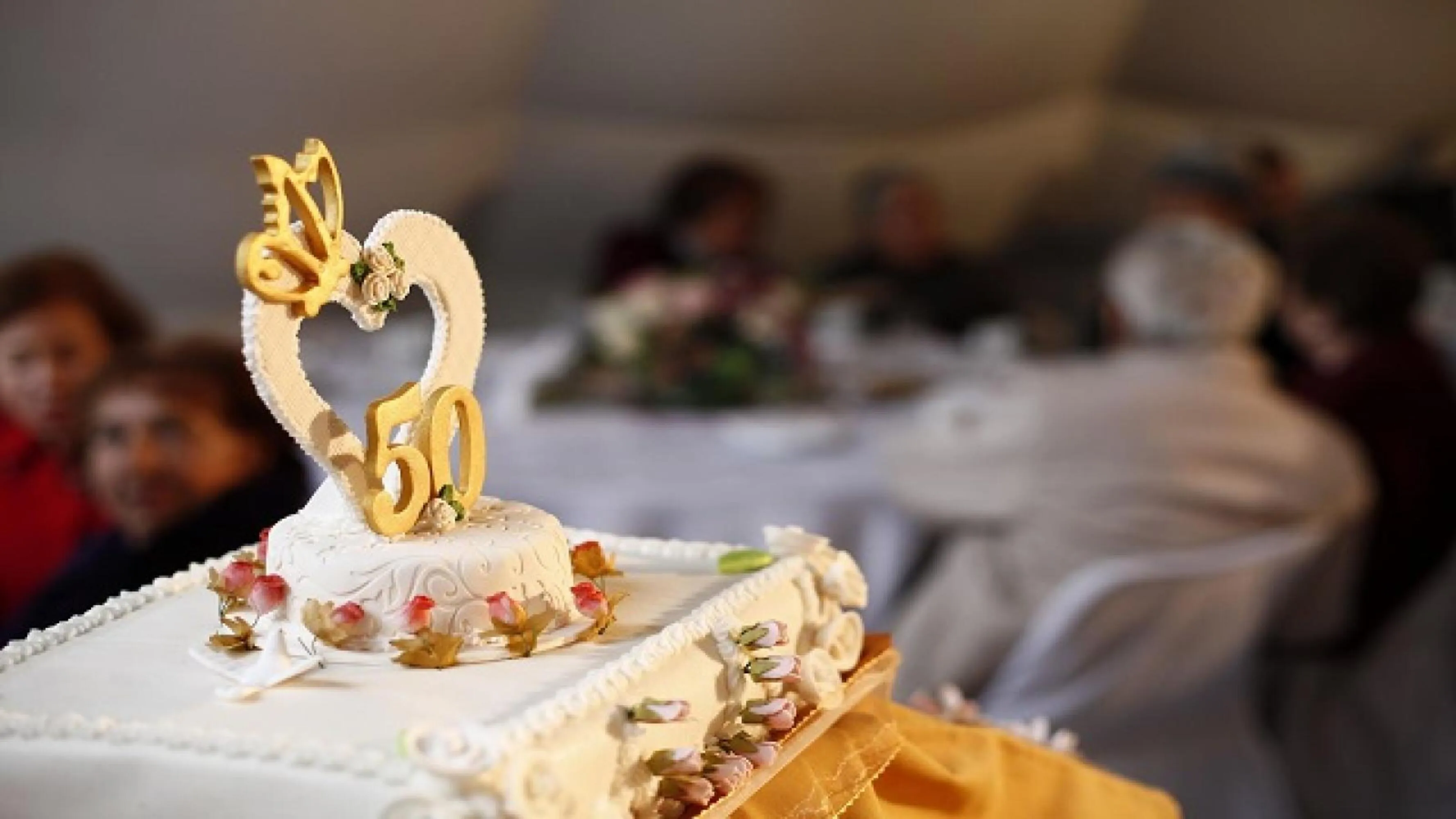 Bono Bodas de Oro 2026: quiénes pueden recibir más de $463 mil por cumplir 50 años de matrimonio