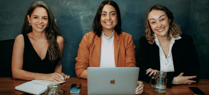 Brecha de género en tecnología: 1 de cada 4 estudiantes de ingeniería en América Latina son mujeres