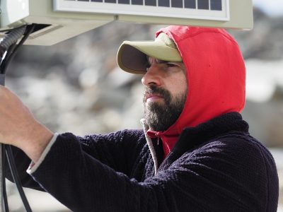 National Geographic reconoce a glaciólogo chileno por sistema que anticipa inundaciones