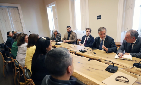 Funcionarios cuestionaron recortes en reunión con autoridades del Ministerio de las Culturas