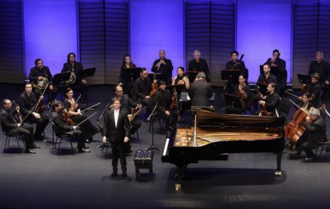 Mozart, Borges, teatro y nuevas expresiones artísticas marcan el año cultural de la U. Andrés Bello