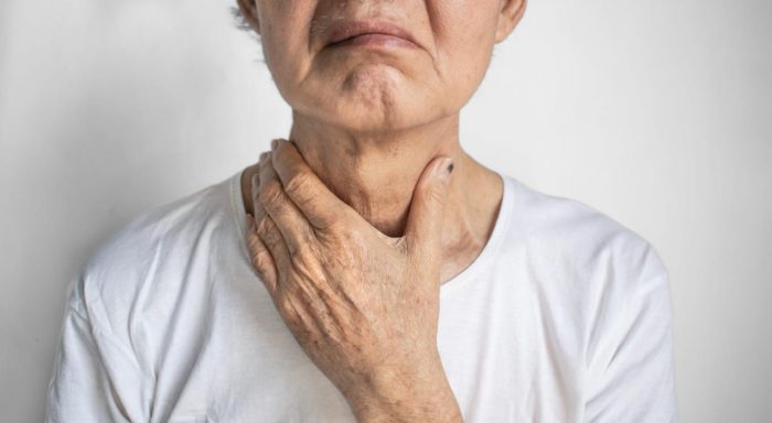 Cuidado de la voz: por qué la hidratación es clave para prevenir lesiones vocales