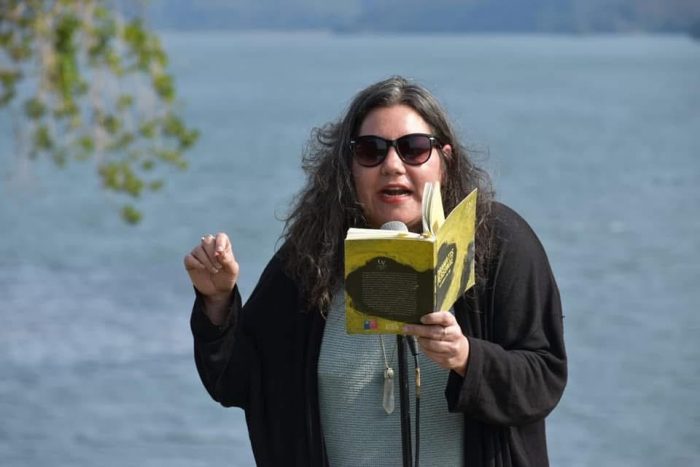 Presentación del libro “Serpiente azul, sal del baúl” de Alejandra del Río Lohan