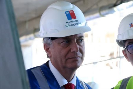 [Lo+Leído] Se acaba la luna de miel: 85% piensa que alza de combustibles afectará mucho al bolsillo