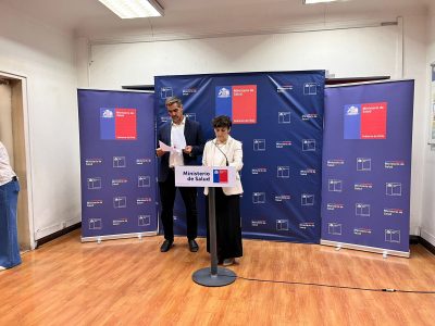 Ministra Aguilera defiende avance de la atención primaria y reconoce deuda con listas de espera