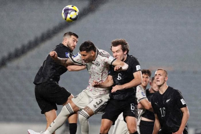 La Roja no puede contra los "Kiwis": con un jugador menos, cae goleada ante Nueva Zelanda